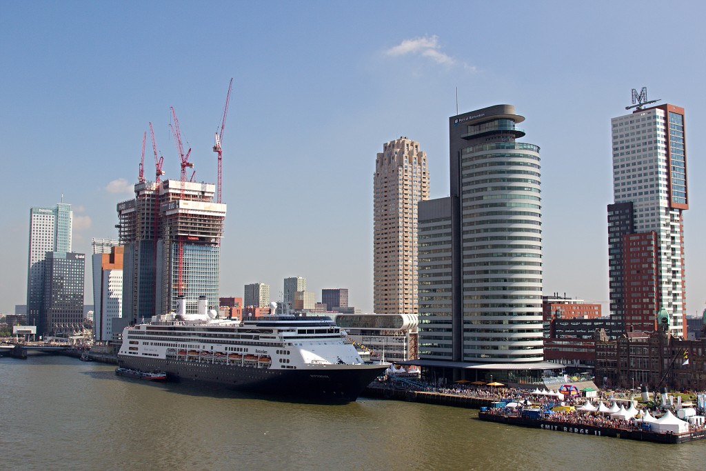 rotterdam haven havenstad hdr scheepvaart skyline euromast kop van zuid erasmusbrug erasmus mc europoort botlek maasvlakte